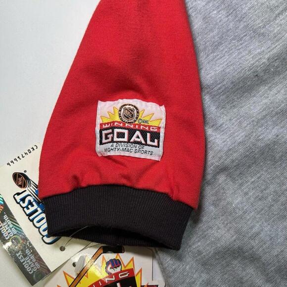 Chicago Blackhawks Infant Outfit 12 Months NHL Baby Romper Cotton Bodysuit NWT - Picture 5 of 9